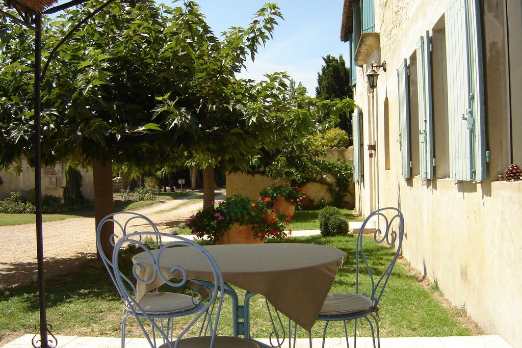 Bed and Breakfast Mas Petit Prince Arles Zewnętrze zdjęcie